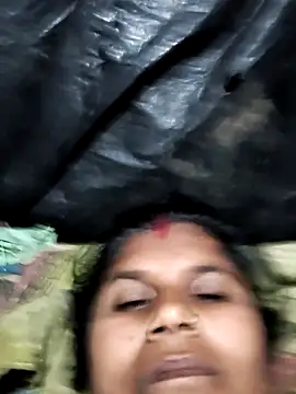 Hot di97 online show from February 16, 2026, 8:07 pm