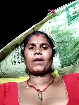 Snapshot of Hot_di97 chatting on June 27, 2026, 2:56 pm Hot di97 online show from June 27, 2026, 2:56 pm