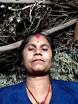 Snapshot of Hot_di97 chatting on June 3, 2026, 2:44 pm Hot di97 online show from June 3, 2026, 2:44 pm