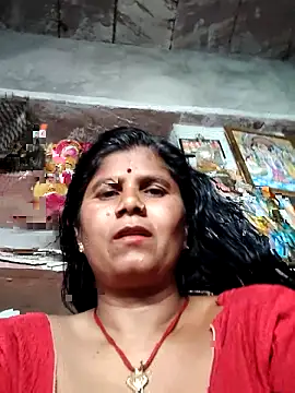 Snapshot of Hot_di97 chatting on June 6, 2026, 9:36 am Hot di97 online show from June 6, 2026, 9:36 am