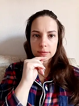 She-Moon online show from April 28, 2026, 6:29 am