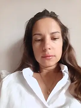 She-Moon online show from July 23, 2026, 5:38 am