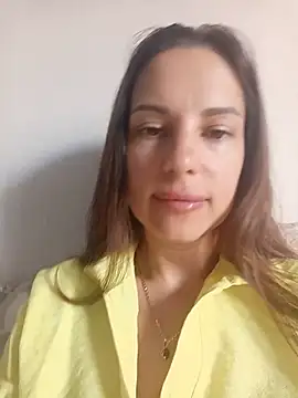 She-Moon online show from June 23, 2026, 5:38 am