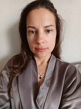 She-Moon online show from July 9, 2026, 5:52 am