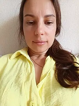 She-Moon online show from July 28, 2026, 8:33 am