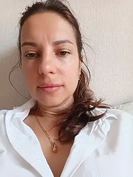She-Moon online show from August 3, 2026, 7:05 am