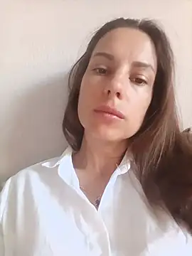 She-Moon online show from July 5, 2026, 5:36 am