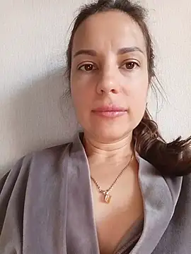 She-Moon online show from August 2, 2026, 6:01 am