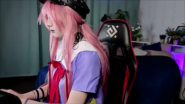 Ashley Veil online show from January 13, 2026, 8:13 pm