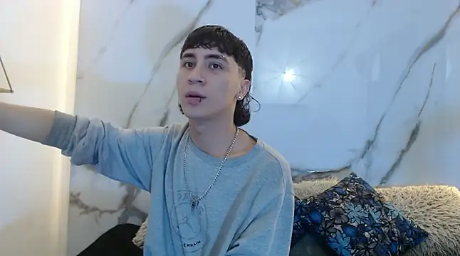 Snapshot of XanderGrey8 chatting on March 18, 2026, 7:15 pm XanderGrey8 online show from March 18, 2026, 7:15 pm