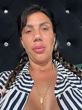 Missolevelvet online show from June 7, 2026, 7:52 pm