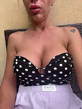Missolevelvet online show from July 4, 2026, 9:26 am