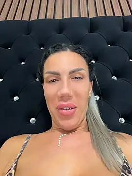 Missolevelvet online show from July 15, 2026, 8:38 pm