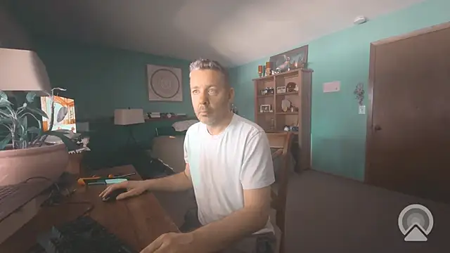 chrisw8140 online show from June 14, 2026, 7:48 pm