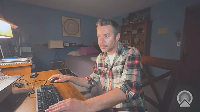 chrisw8140 online show from July 16, 2026, 5:04 am