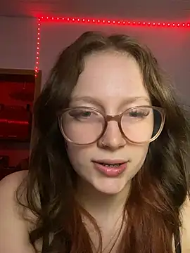 YoungLisaa18 online show from March 9, 2026, 8:12 pm