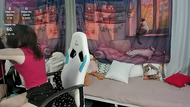 KiraDuvall online show from February 27, 2026, 6:30 pm