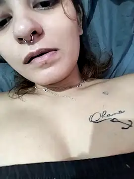 carazinho2128 online show from March 21, 2026, 9:51 pm