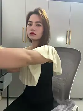 Llabi2k online show from February 28, 2026, 8:08 pm