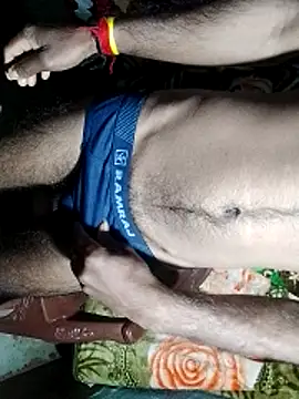 Snapshot of Bishxxx chatting on January 17, 2026, 3:37 pm Bishxxx online show from January 17, 2026, 3:37 pm