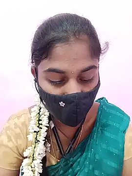 Tamil Hot RoyalQueen online show from June 19, 2026, 5:24 am