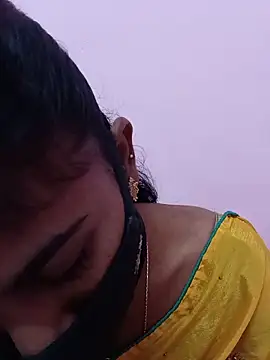 Tamil Hot RoyalQueen online show from June 18, 2026, 5:07 pm