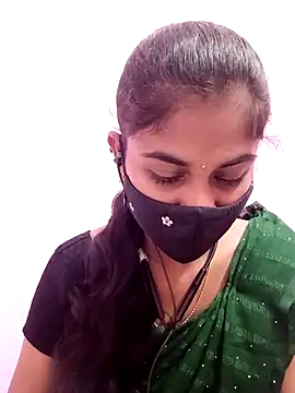 Tamil Hot RoyalQueen online show from May 7, 2026, 5:27 pm