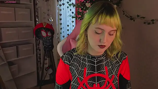 Snapshot of Roziett_Belle chatting on March 7, 2026, 9:05 am Roziett Belle online show from March 7, 2026, 9:05 am