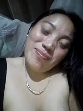 Snapshot of LingLing002 chatting on January 18, 2026, 5:44 am LingLing002 online show from January 18, 2026, 5:44 am