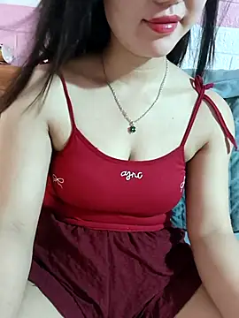 Ngocmai lazdy online show from August 3, 2026, 1:57 am