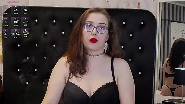 JulieAnnX online show from June 24, 2026, 4:55 am