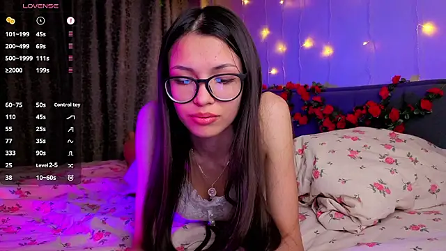 Snapshot of NeliaBermea chatting on March 6, 2026, 7:09 pm NeliaBermea online show from March 6, 2026, 7:09 pm