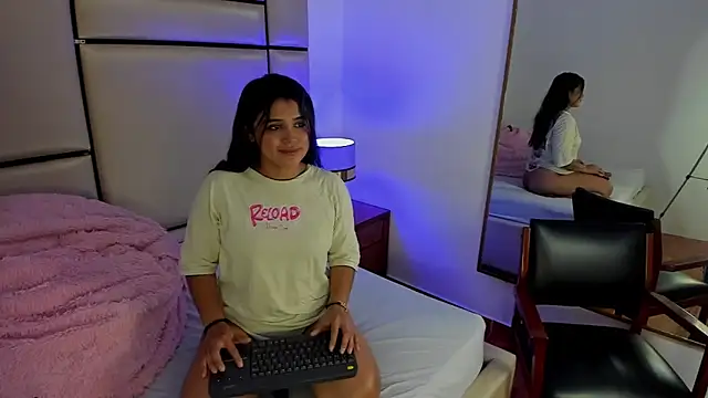 Lucia fastcollins online show from February 3, 2026, 3:50 pm