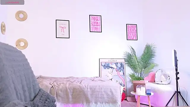 Snapshot of casey_robbinss chatting on March 7, 2026, 7:59 am casey robbinss online show from March 7, 2026, 7:59 am