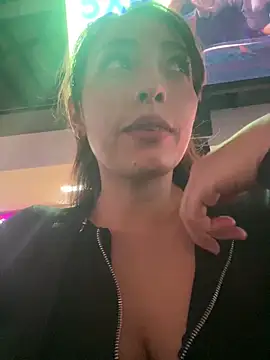 Snapshot of anny_bianchy chatting on February 15, 2026, 11:36 pm anny bianchy online show from February 15, 2026, 11:36 pm