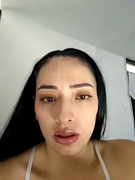 Snapshot of anny_bianchy chatting on February 27, 2026, 2:17 pm anny bianchy online show from February 27, 2026, 2:17 pm