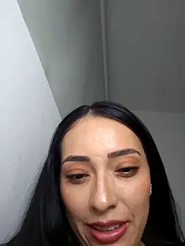 Snapshot of anny_bianchy chatting on March 11, 2026, 7:13 am anny bianchy online show from March 11, 2026, 7:13 am