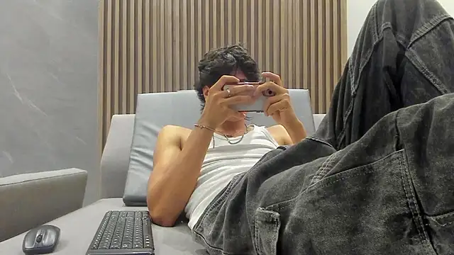 Snapshot of noahx_valko chatting on March 15, 2026, 5:58 am noahx valko online show from March 15, 2026, 5:58 am