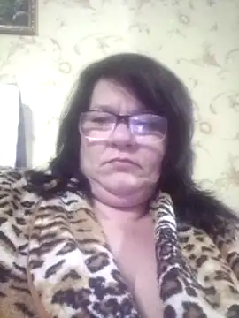 NysiOlsen online show from April 28, 2026, 6:56 pm