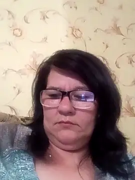 Snapshot of NysiOlsen chatting on May 19, 2026, 5:42 pm NysiOlsen online show from May 19, 2026, 5:42 pm