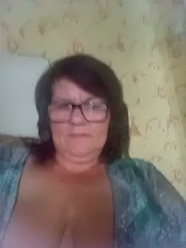 NysiOlsen online show from August 5, 2026, 3:39 pm