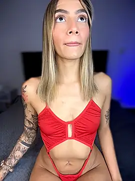 SweetTroubleXXX online show from March 10, 2026, 1:04 pm