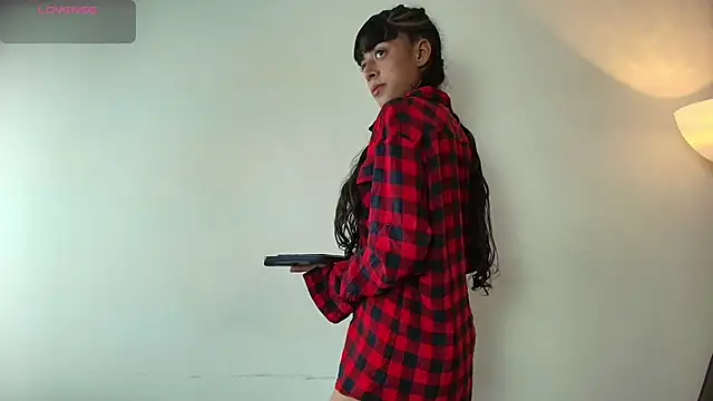 Snapshot of nelly_willd chatting on February 16, 2026, 12:37 pm nelly willd online show from February 16, 2026, 12:37 pm