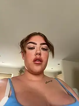 Princess-ivyxoxo online show from May 29, 2026, 2:12 pm