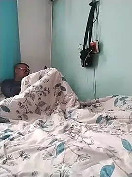 TWOLOVE16 online show from April 3, 2026, 7:31 pm