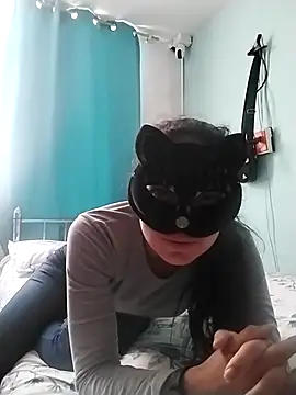 TWOLOVE16 online show from April 2, 2026, 5:19 pm