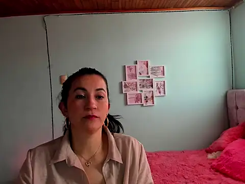 talia mystic online show from June 9, 2026, 12:39 pm