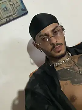 liyamjunior online show from March 8, 2026, 2:15 am