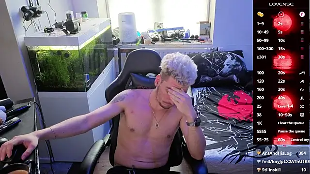 Snapshot of Rayzel_White chatting on February 24, 2026, 2:07 pm Rayzel White online show from February 24, 2026, 2:07 pm