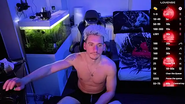 Snapshot of Rayzel_White chatting on February 26, 2026, 9:26 pm Rayzel White online show from February 26, 2026, 9:26 pm